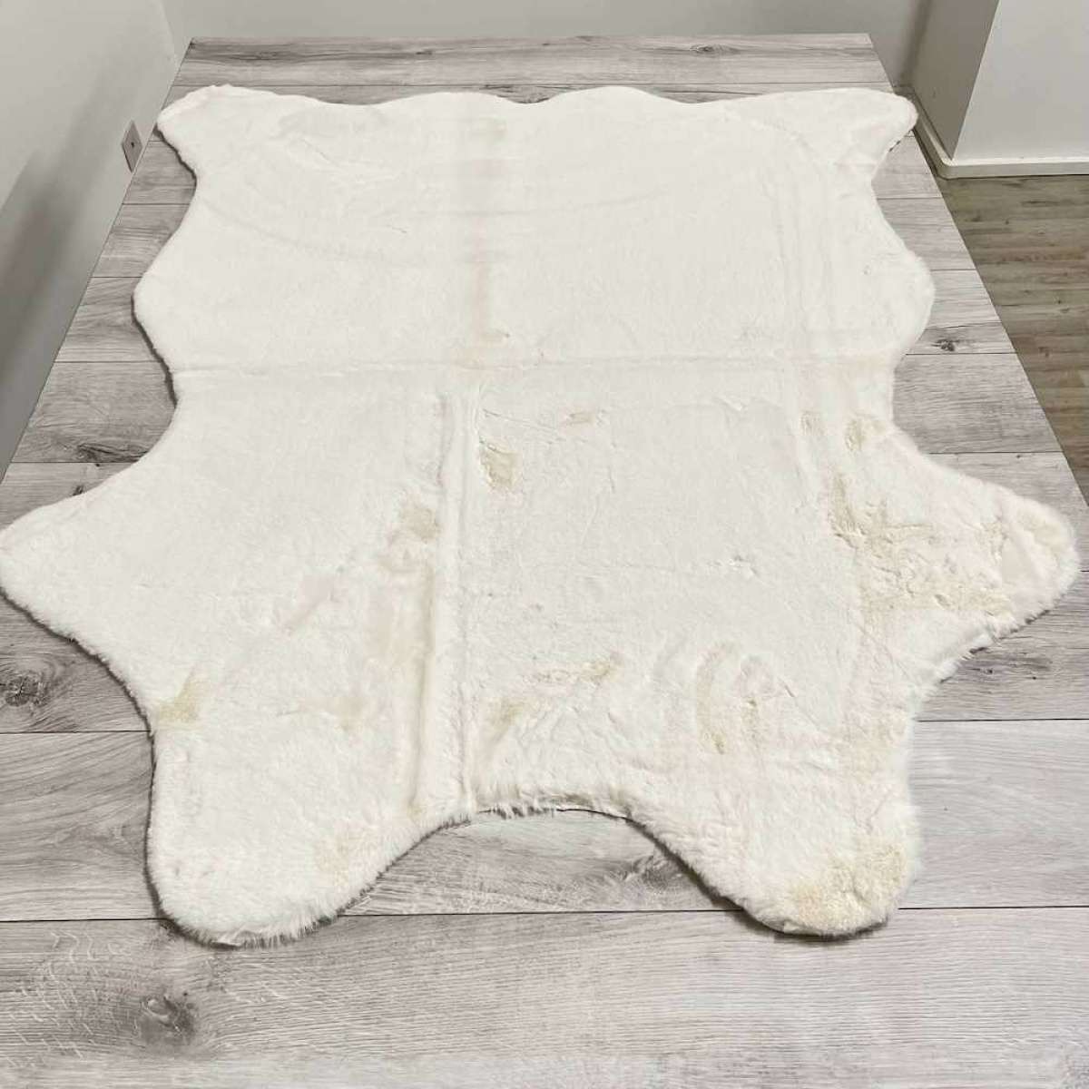 Tappeto Peloso Orsetto Bianco Pelo Corto 130x150 cm - Arredo per