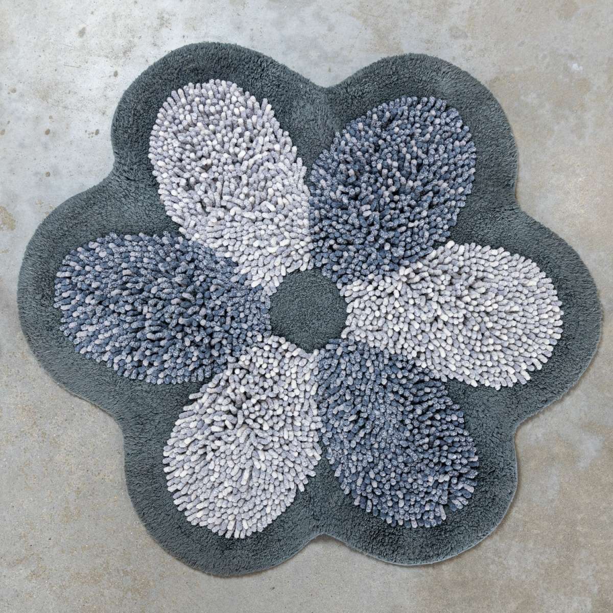 Immagine del prodotto Tappeto Bagno Fiore in Ciniglia di Puro Cotone con Base Antiscivolo | Pietro Zanetti Home
