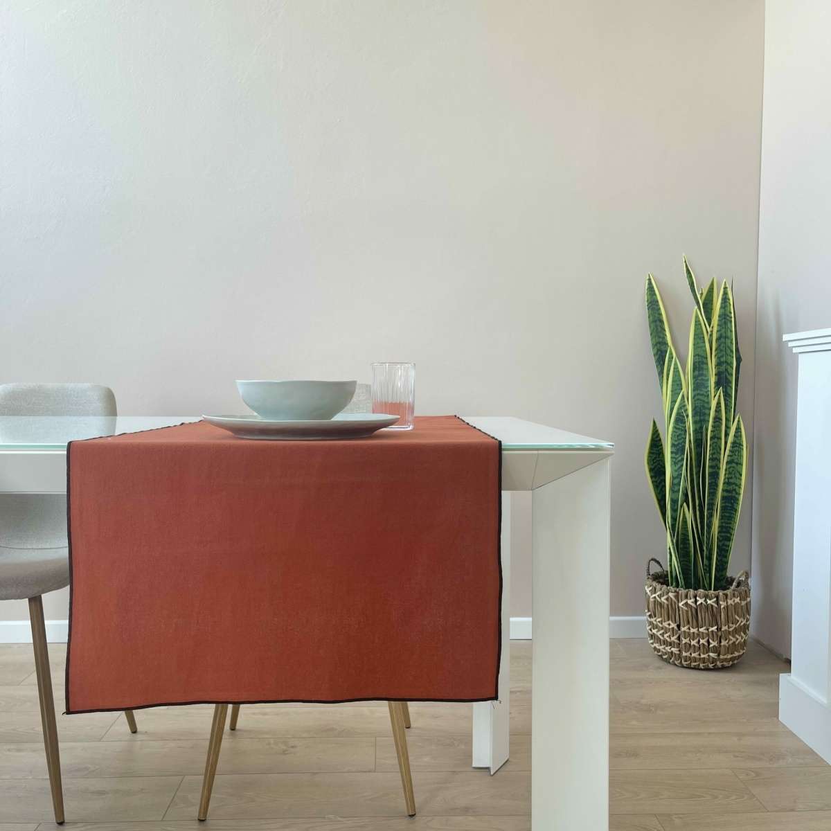 Immagine del prodotto Runner Tavolo Corino Tinta Unita con Bordo 50x160 cm | Côté Table