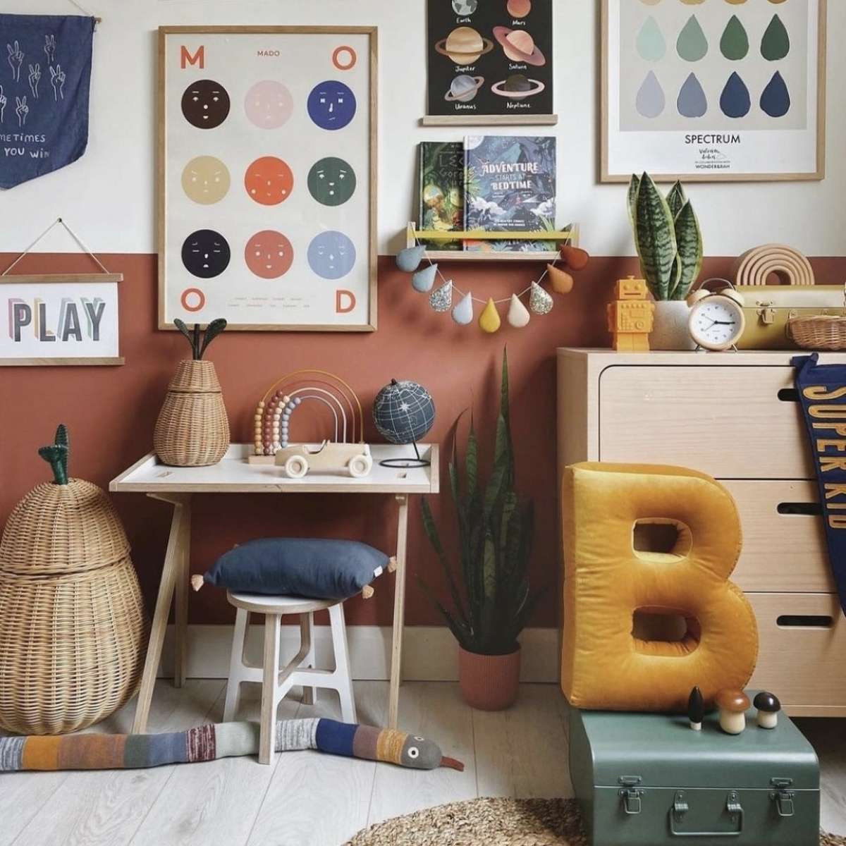 Immagine del prodotto Cuscino in Velluto Giallo Lettera B | Betty's Home