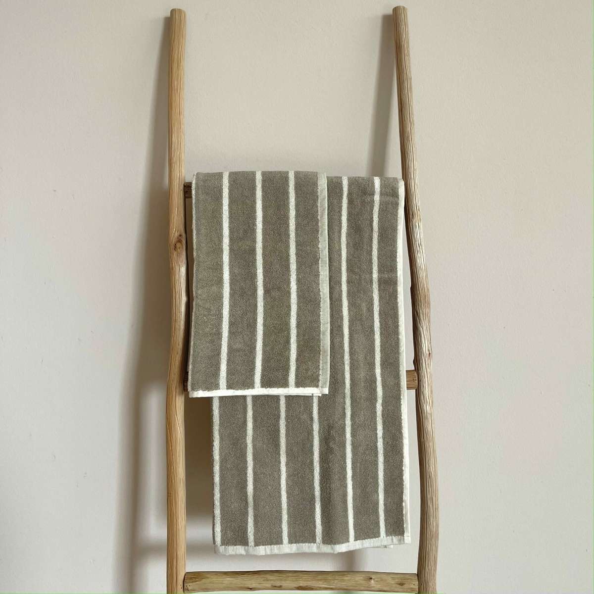 Immagine del prodotto Set Asciugamani Bagno 100% Cotone Fiume (2 Colori) - Naturae | Gabel 1957