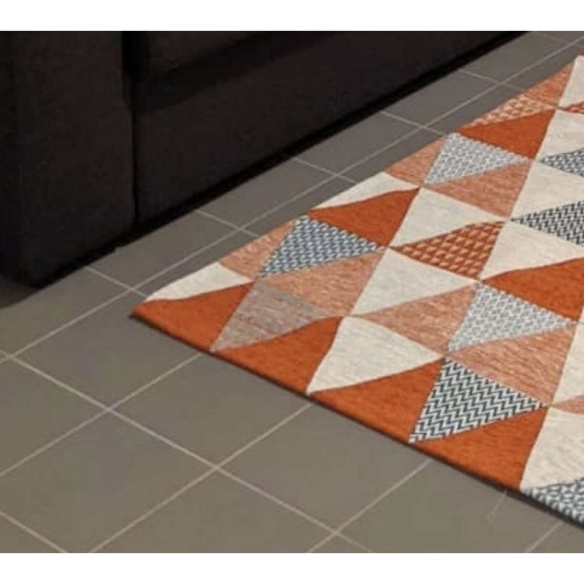 Immagine del prodotto Tappeto Triangoli Arancione Antiscivolo e Lavabile in Lavatrice | Pietro Zanetti Home
