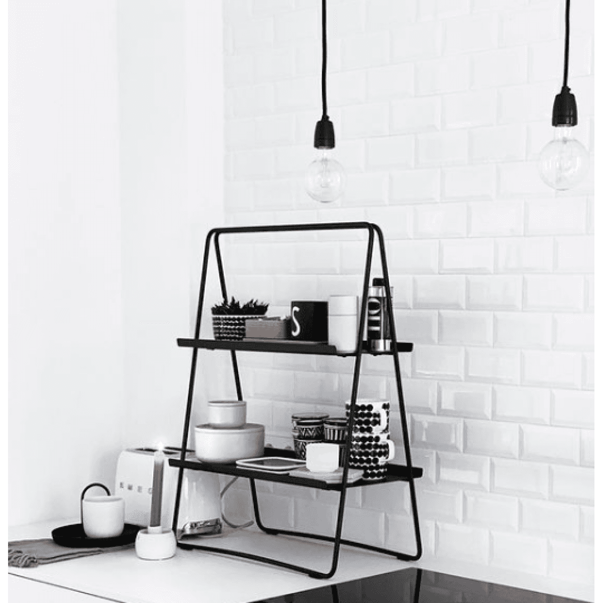 Immagine del prodotto Mensola A-Table Small Nero in metallo | Zone Denmark